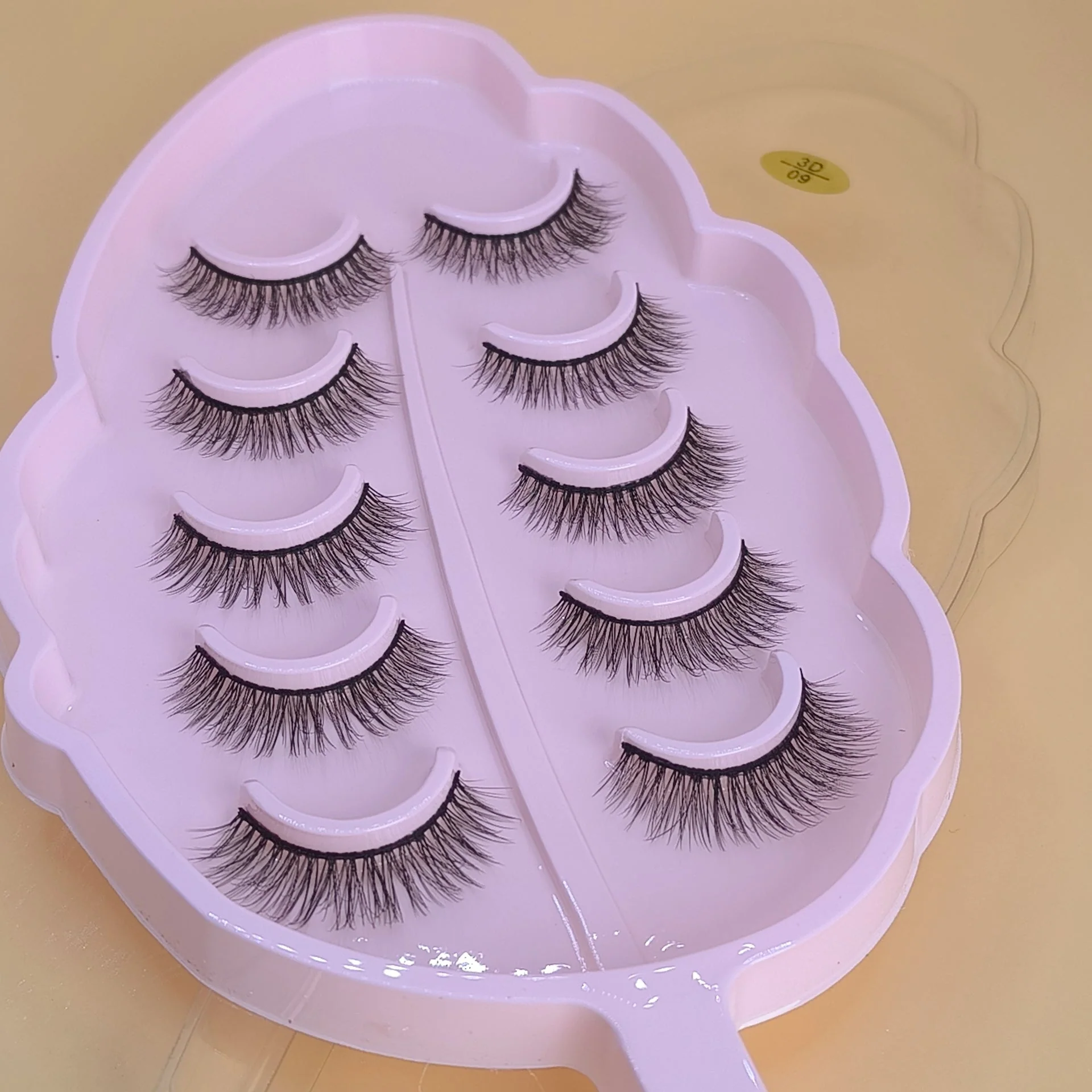 5 Pairs 3D Eyelashes - Image 3