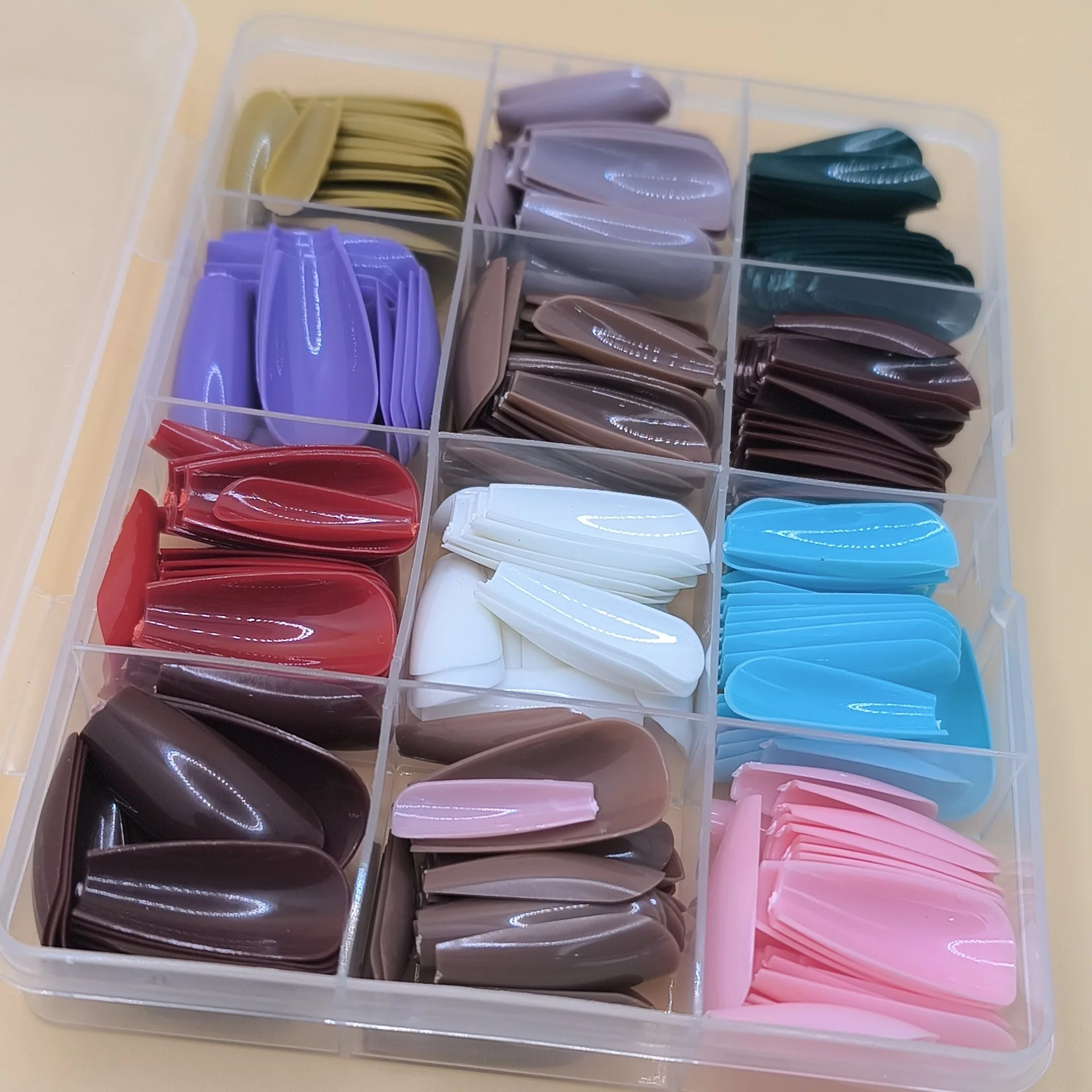 Artificial Nails Pack of 285 Nails - Image 3