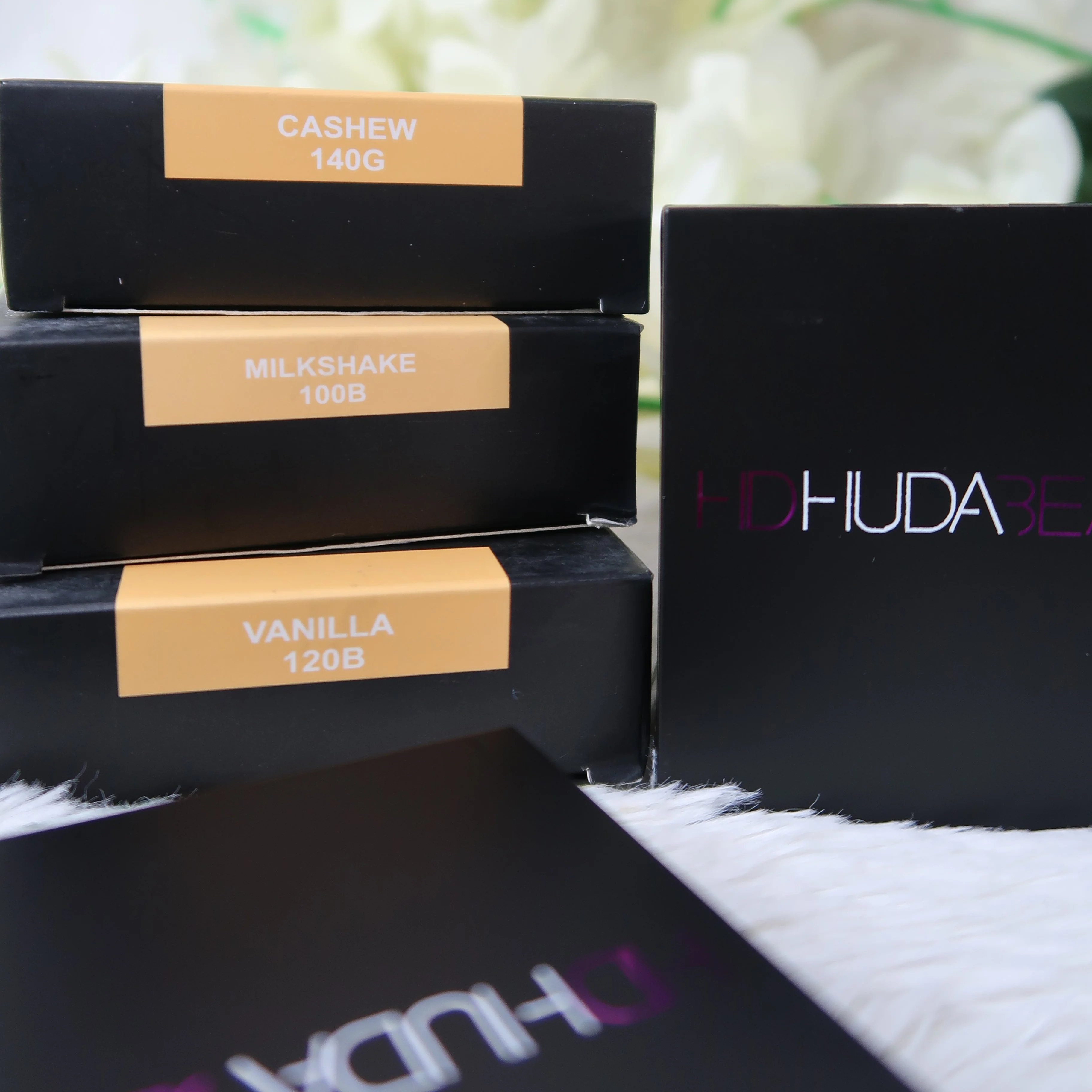 HUDA BEAUTY Easy pressed Baking & Setting Powder 2 in 1