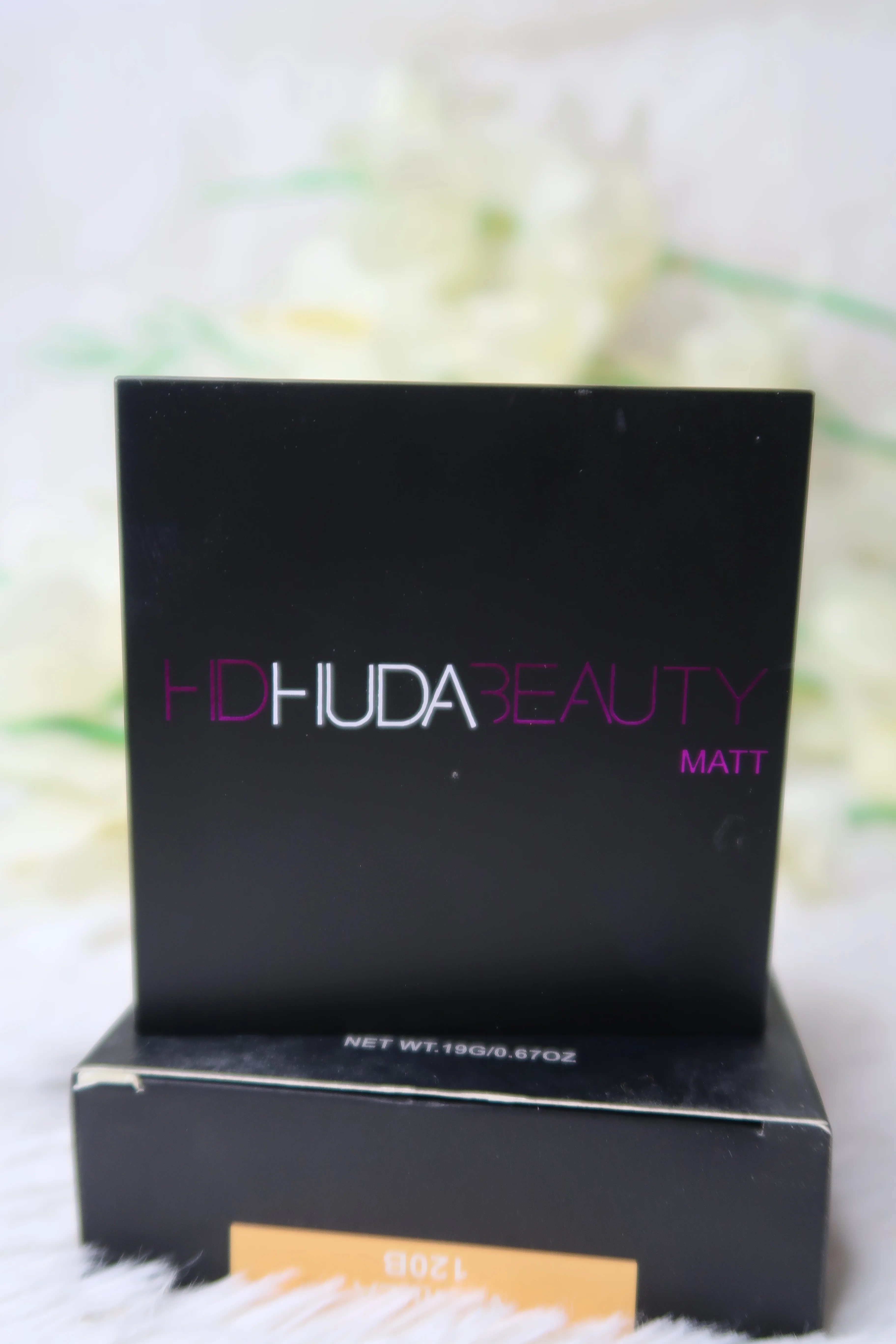 HUDA BEAUTY Easy pressed Baking & Setting Powder 2 in 1 - Image 2