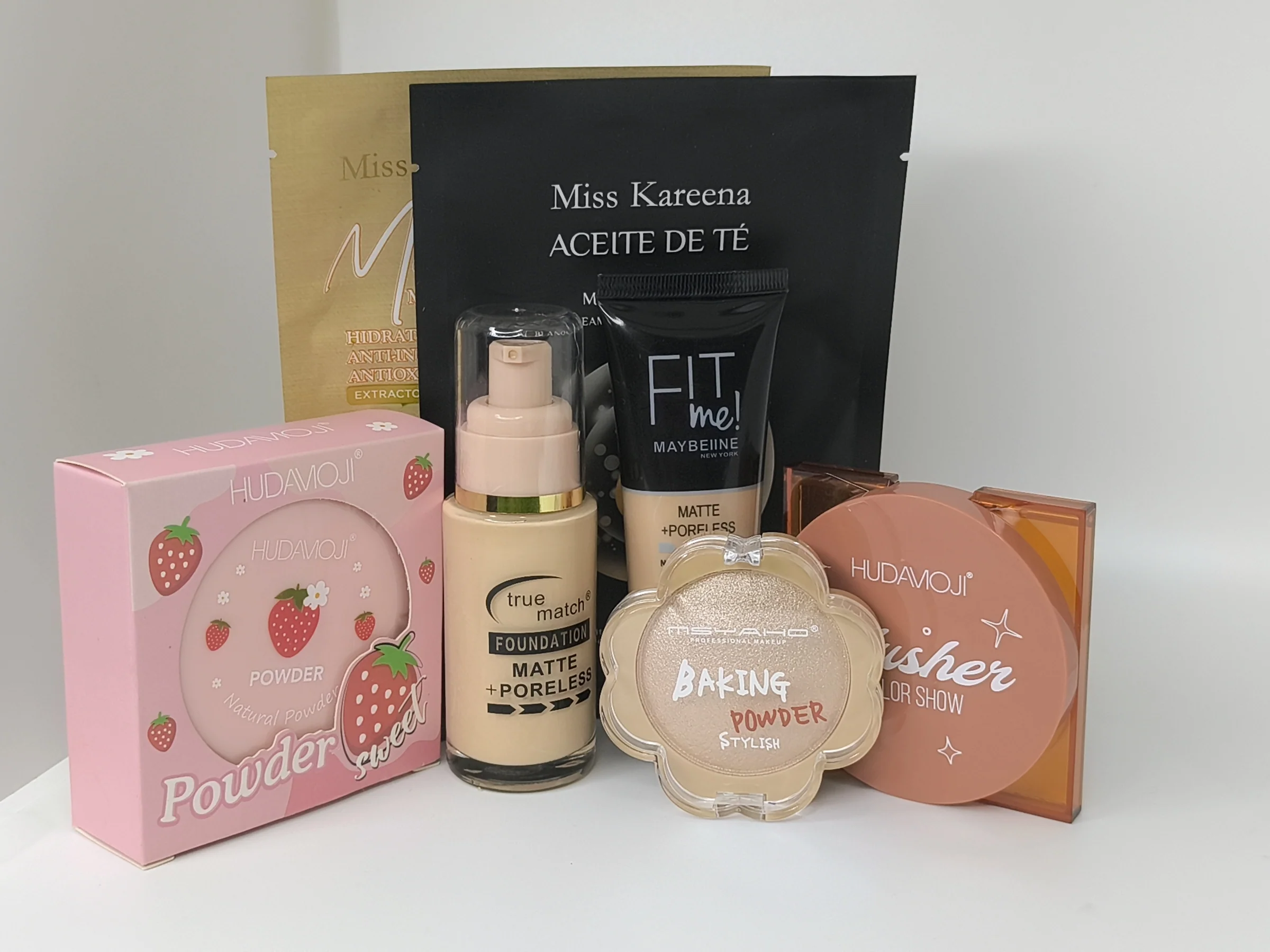 Makeup Mega Deal - Image 3
