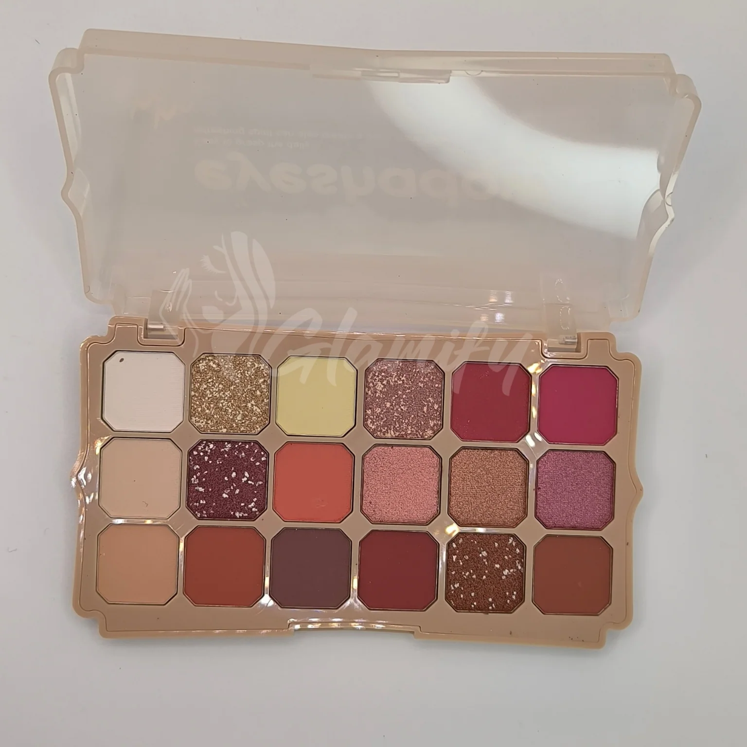 Msyaho 18 Colours eyeshade palette - Image 3