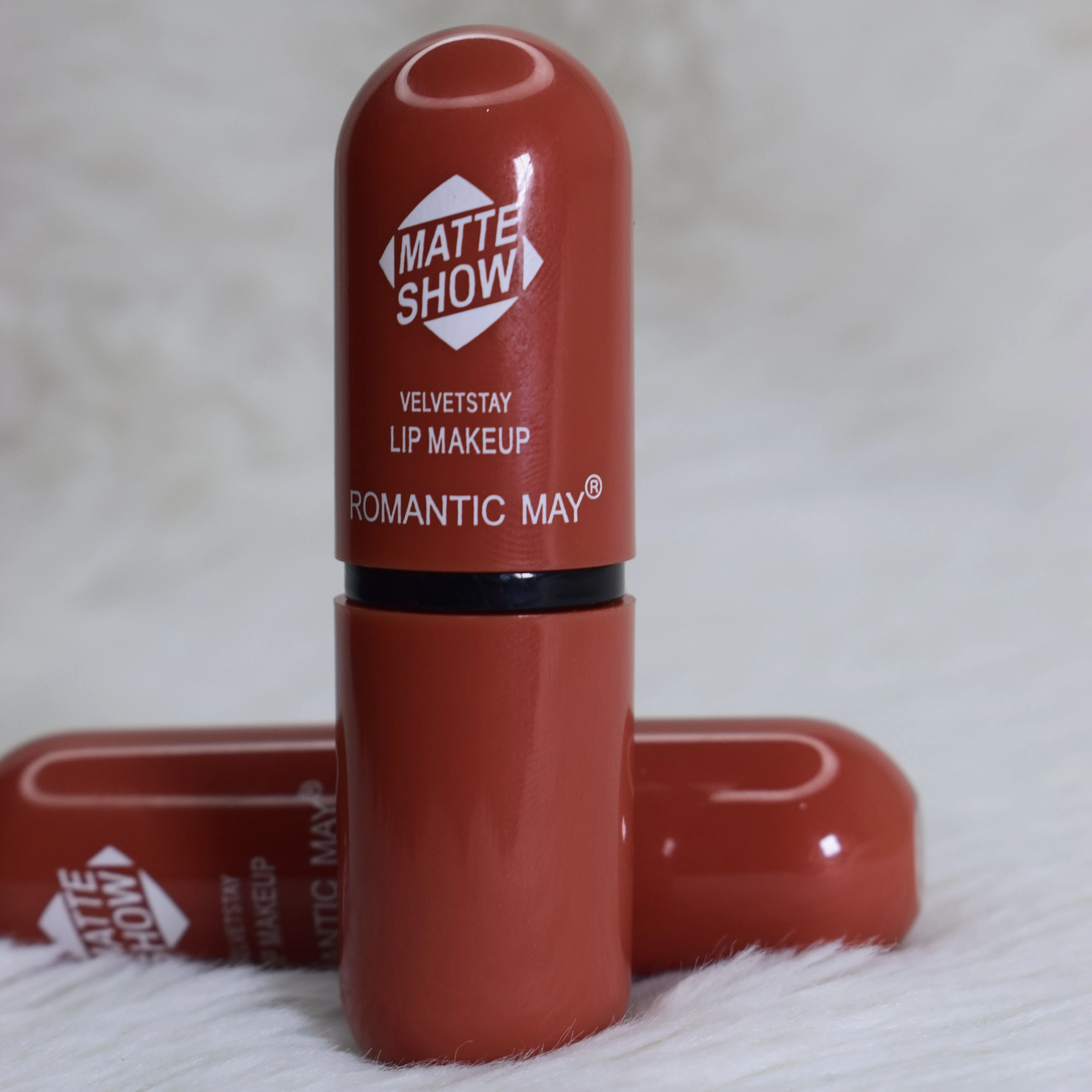 Romantic May Matte Lipstick - Image 3